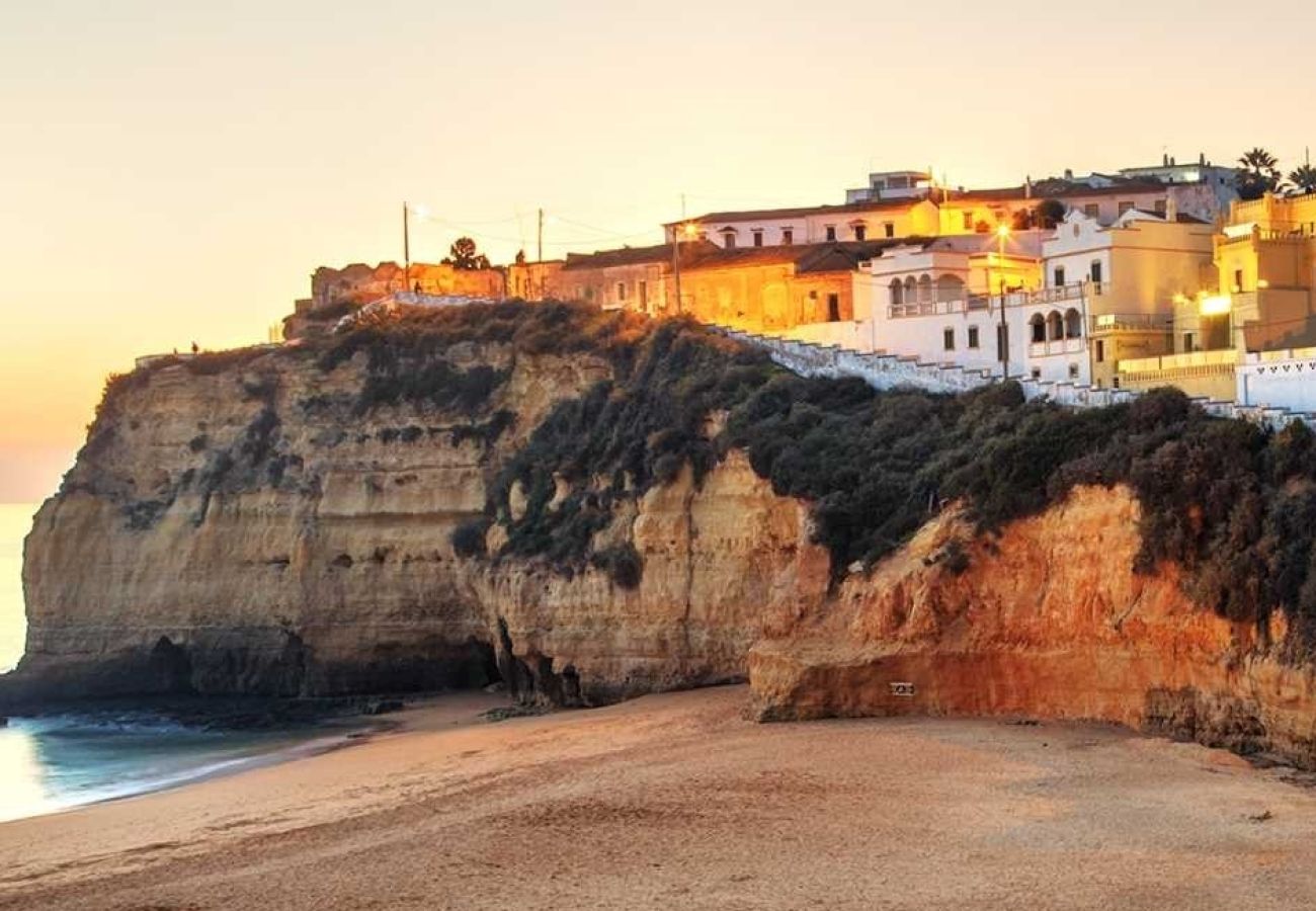 Casa geminada em Carvoeiro - Boa Nova 31/3