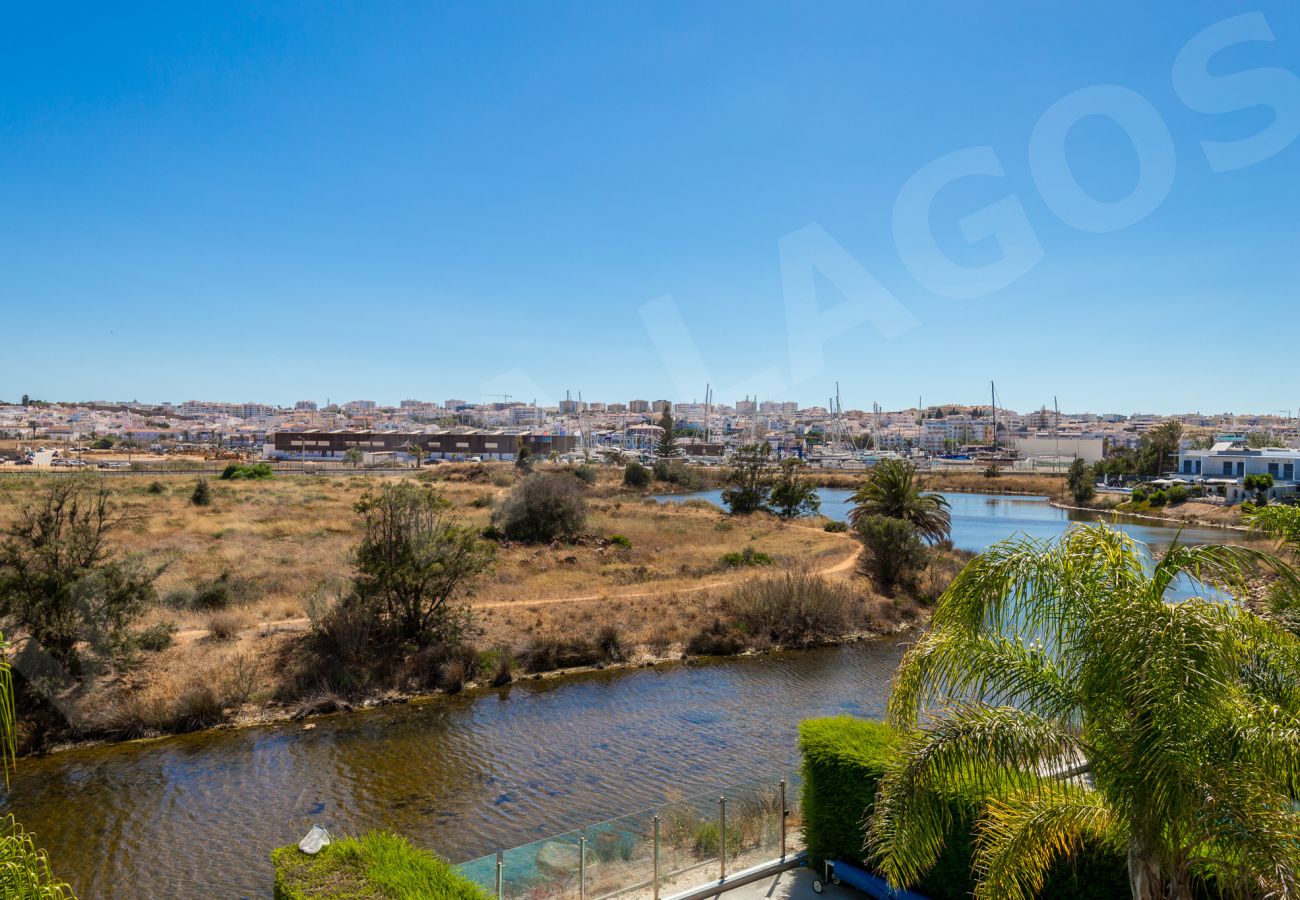 Casa geminada em Lagos - Casa Vista Lago