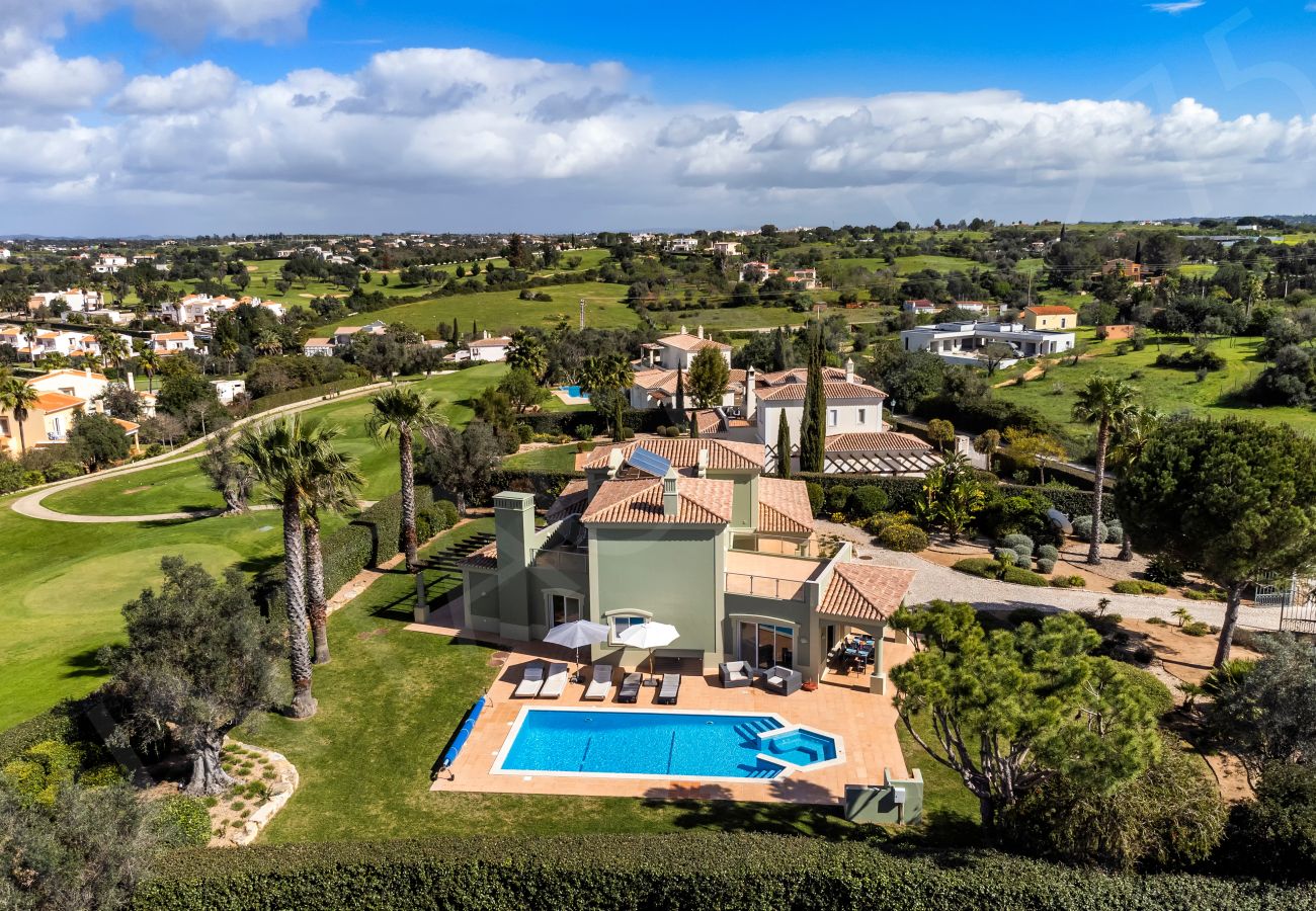 Villa in Carvoeiro - Pinta Golf 275