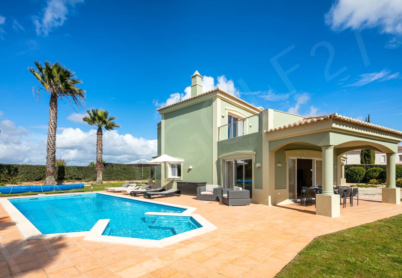 Villa in Carvoeiro - Pinta Golf 275