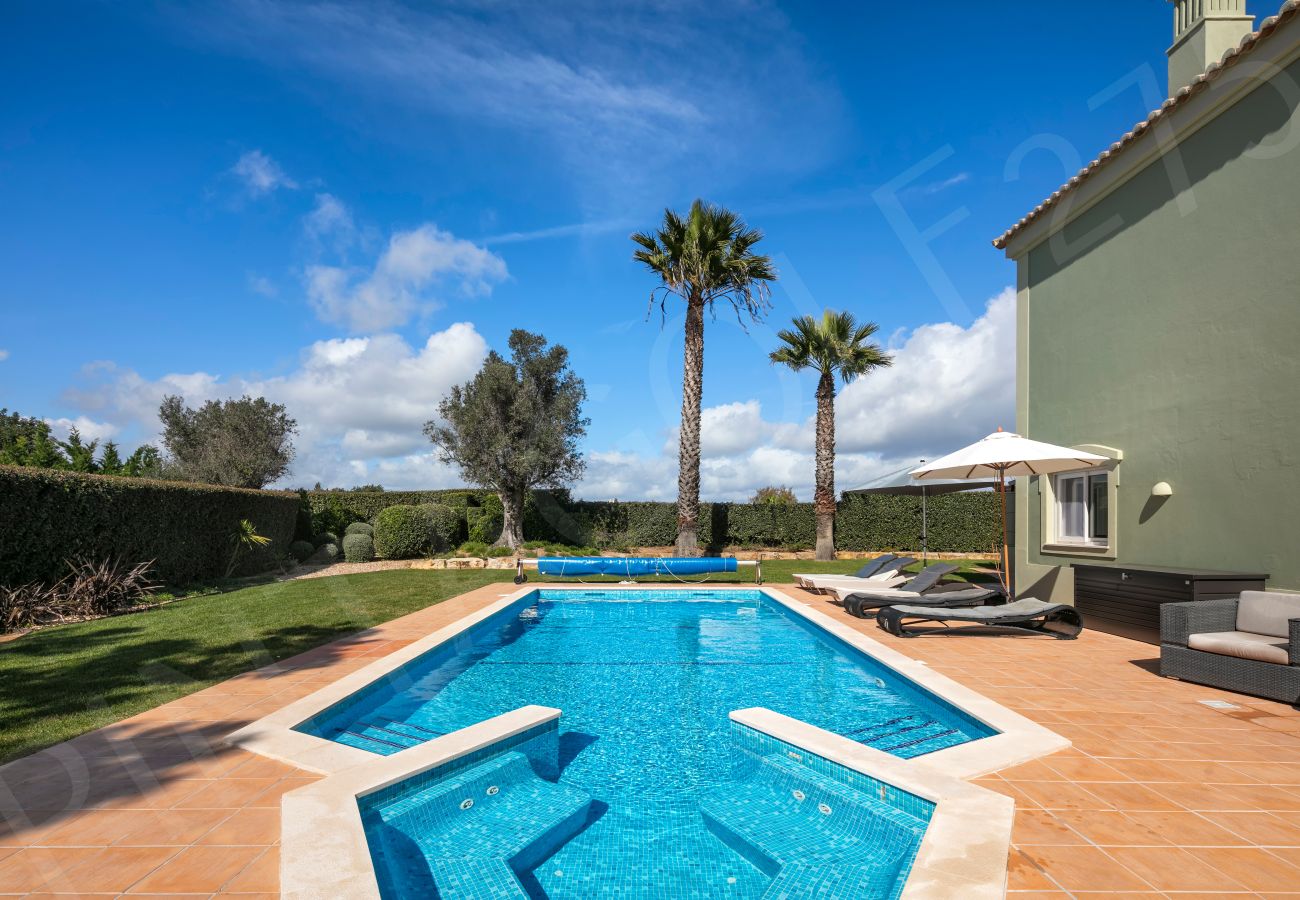 Villa in Carvoeiro - Pinta Golf 275